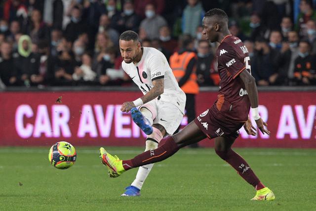 意大利杯-弗拉霍维奇破门 尤文图斯4-0卡利亚里